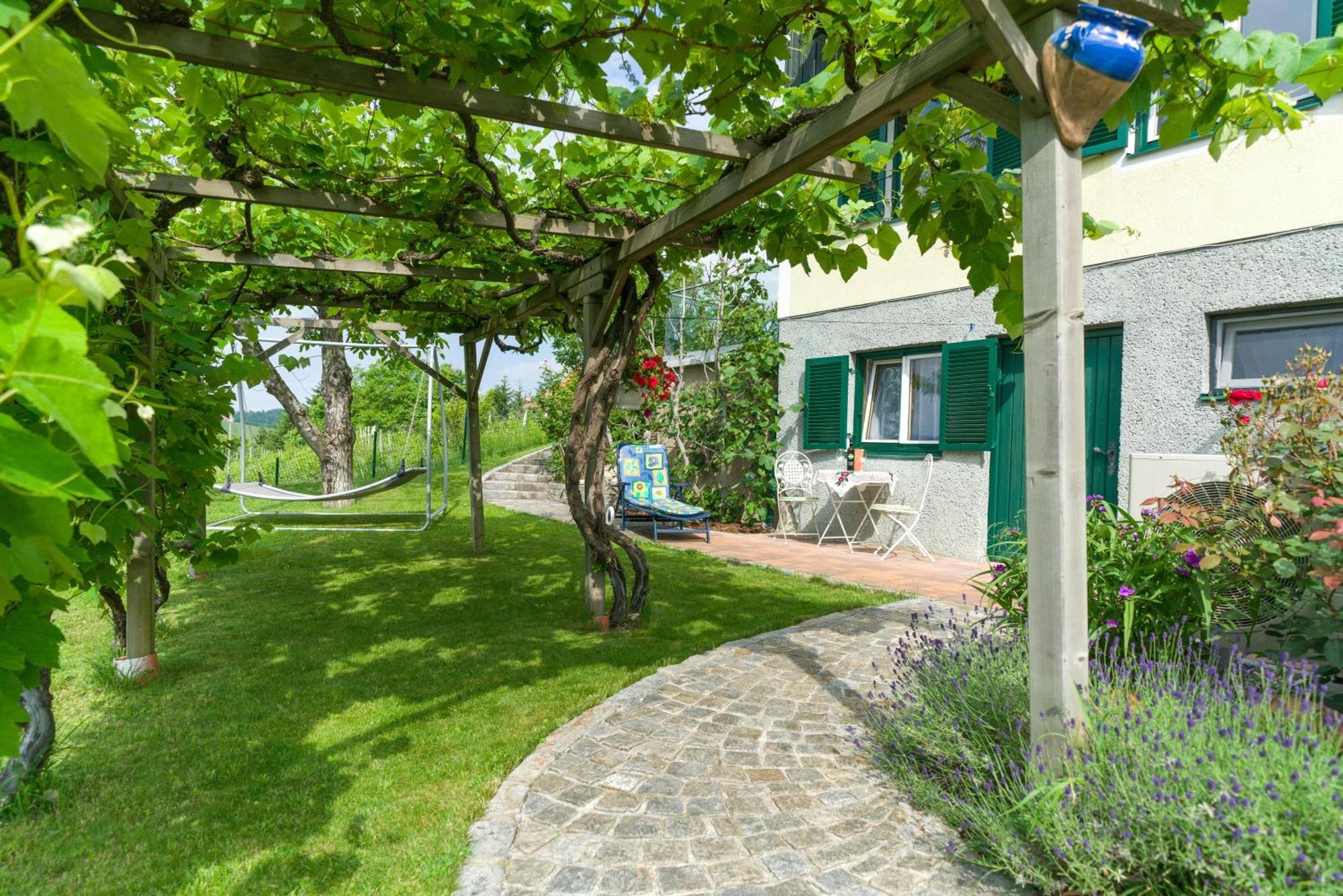 Das Weinberghaus Ratsch an der Weinstrasse Exterior foto