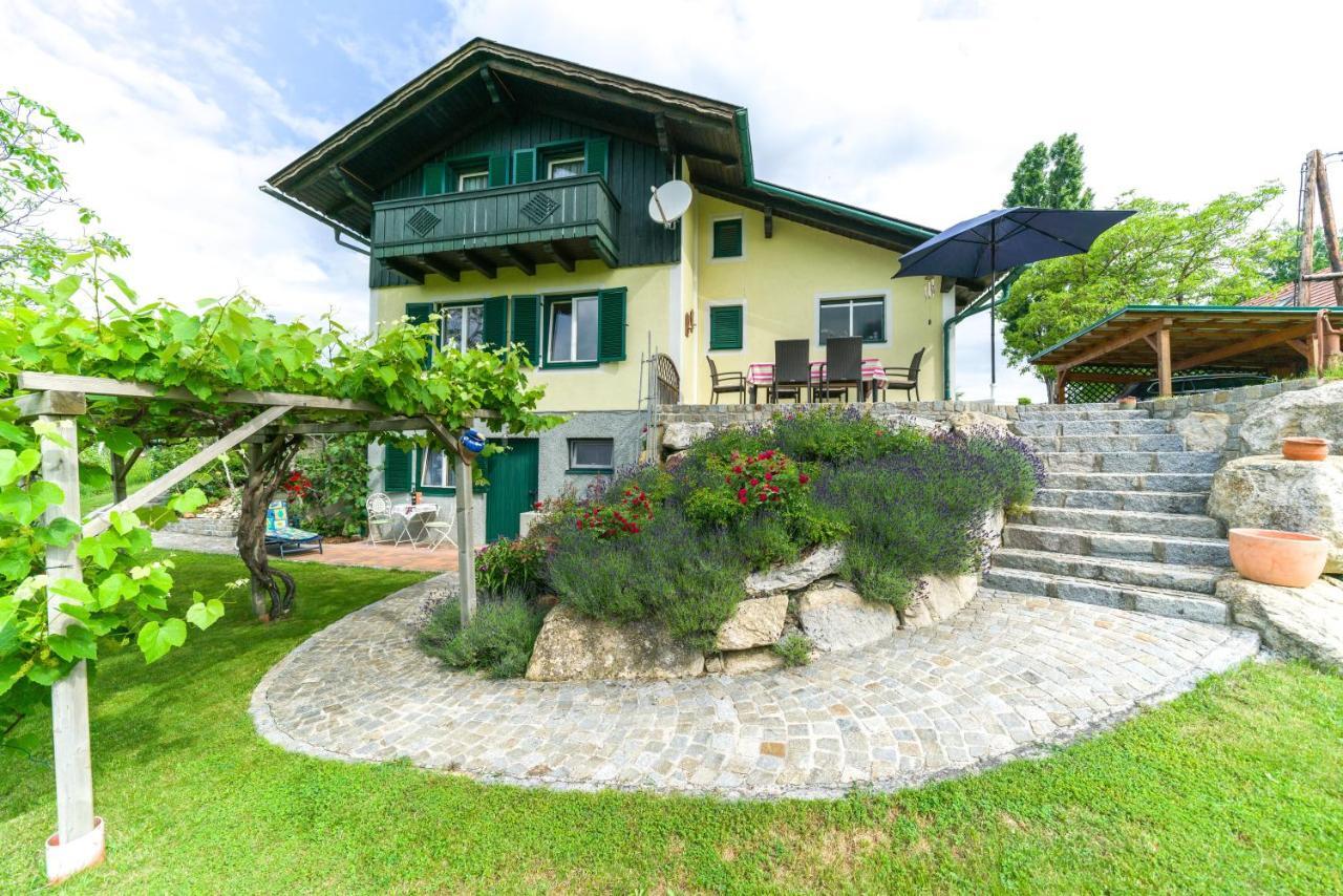 Das Weinberghaus Ratsch an der Weinstrasse Exterior foto
