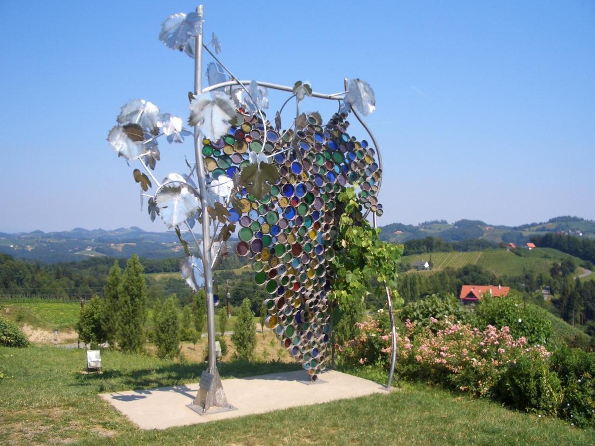 Das Weinberghaus Ratsch an der Weinstrasse Exterior foto
